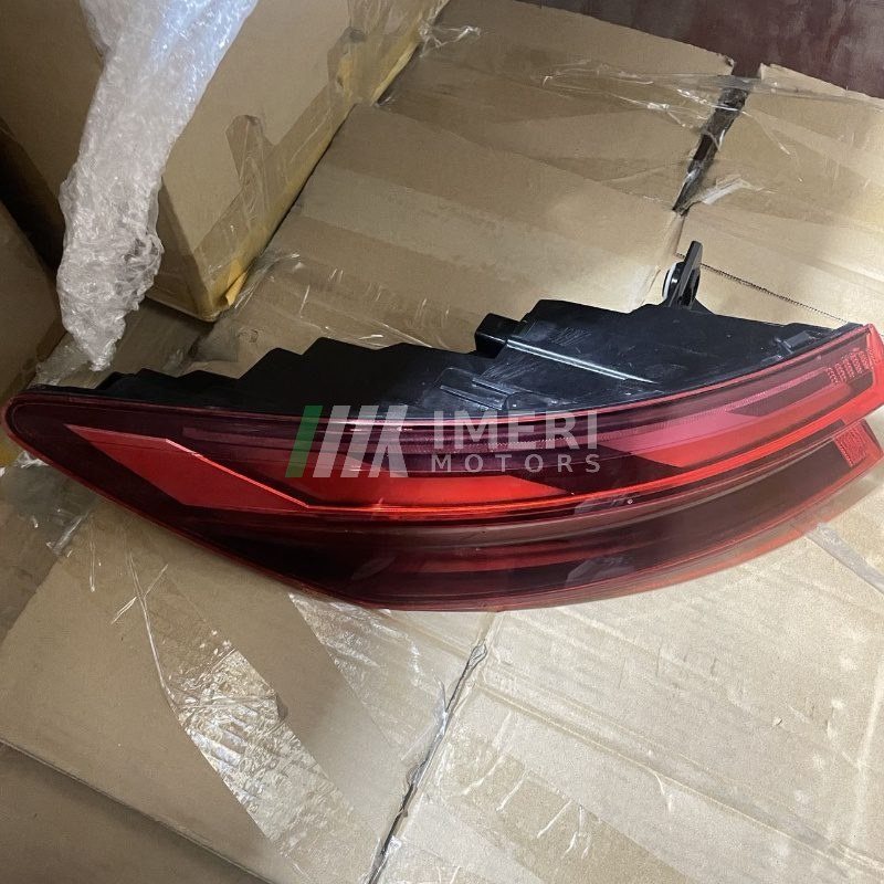 Taillights - Audi Q5e tron