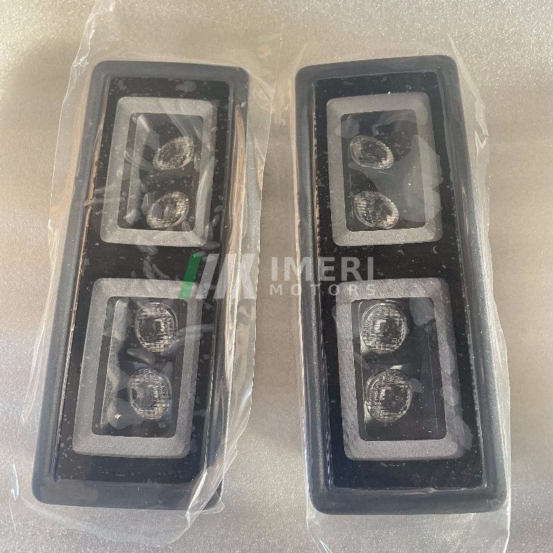 Reading Light (Second Row Seat, Black) - Audi Q5e-tron - 1