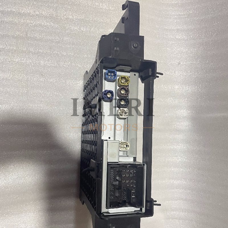 Player Head Unit - Audi Q6 - 3