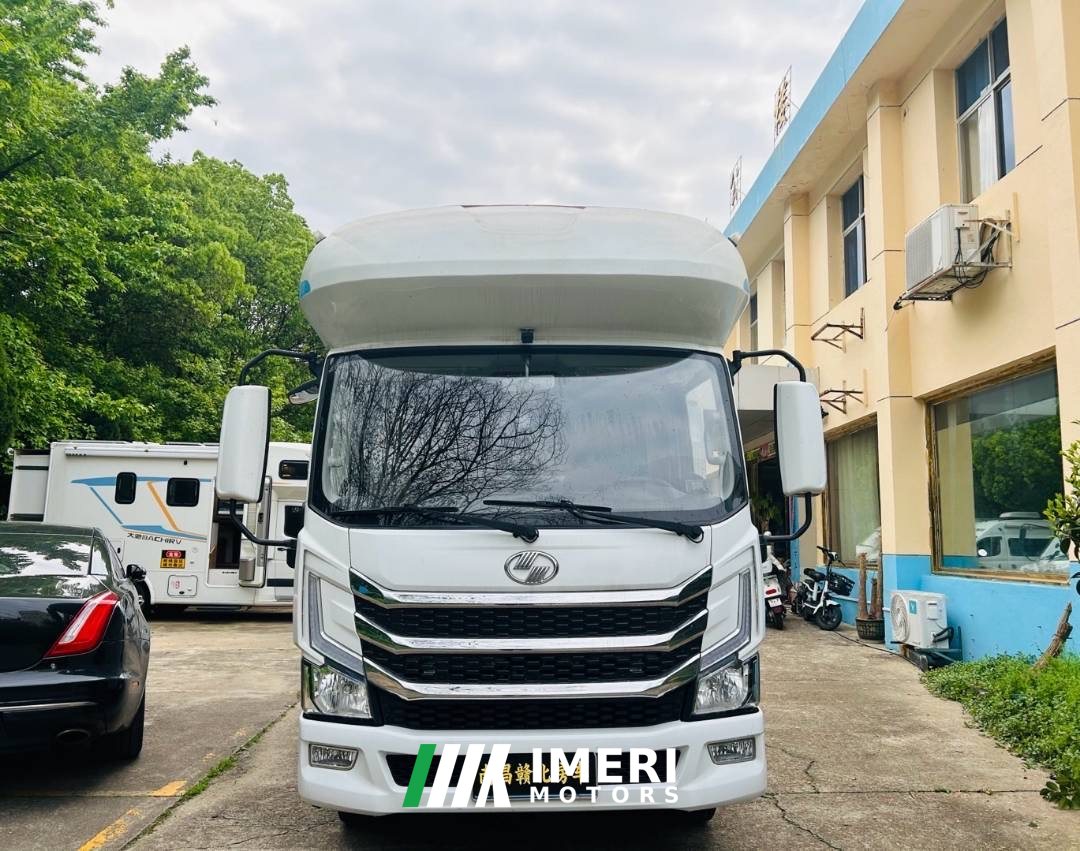 21 H300 RV 2.0L - дом на колёсах из Китая