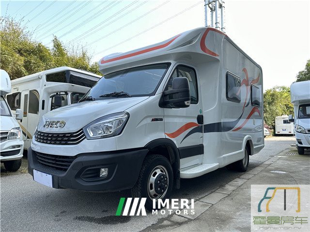 Iveco 3.0TC RV 3.0T - дом на колёсах из Китая