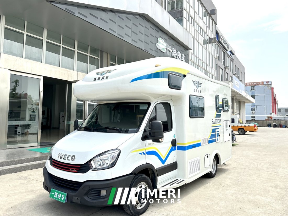 21 RV 3.0T - дом на колёсах из Китая