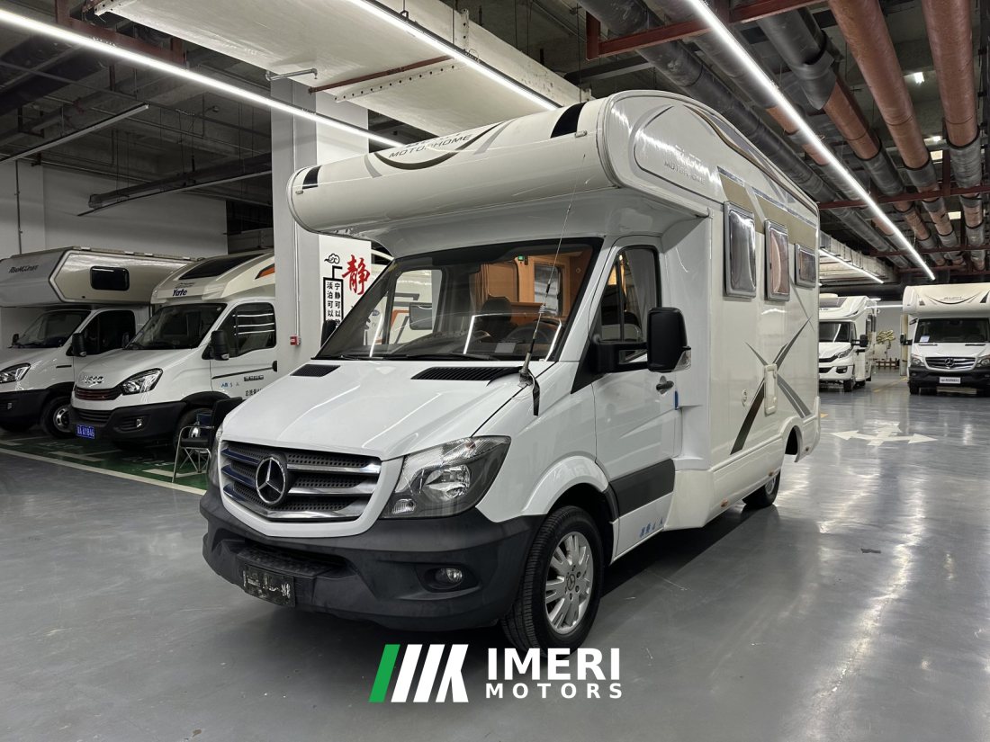 Mercedes-Benz C RV 3.5L - дом на колёсах из Китая