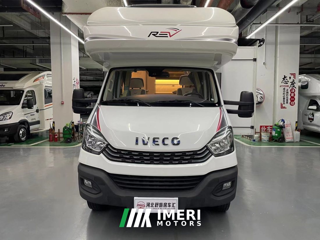 Ruifu V820 RV 3.0T - дом на колёсах из Китая