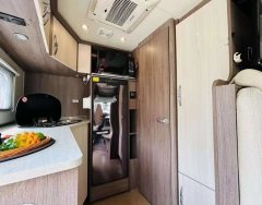 586 RV 3.0L - фото 8