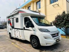 586 RV 3.0L - фото 1