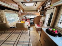 C RV 2.7L - фото 7