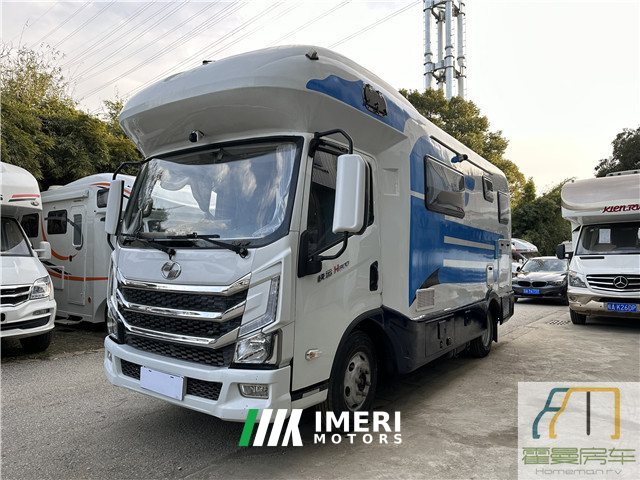 H300 RV 2.0T - дом на колёсах из Китая
