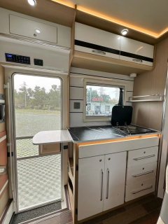 Maxus V80 Class C motorhome 2.0L - фото 5