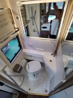 Maxus 22 V90 2.0L - фото 7
