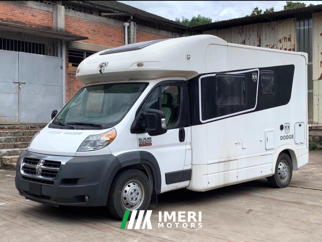 RV 3.6L - дом на колёсах из Китая