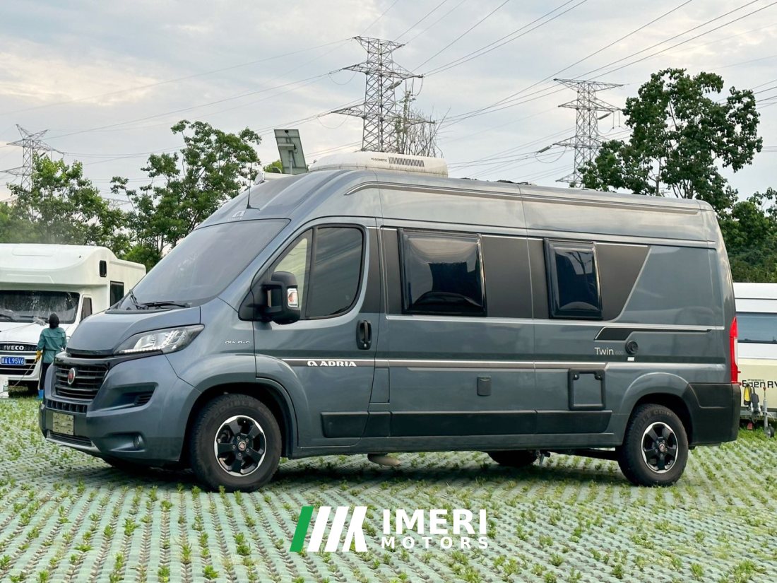 Twin600?B RV 2.3L - дом на колёсах из Китая