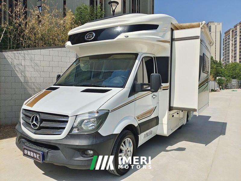 Mercedes-Benz RV 3.5L - дом на колёсах из Китая