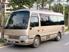 18 3.0L - фото 3