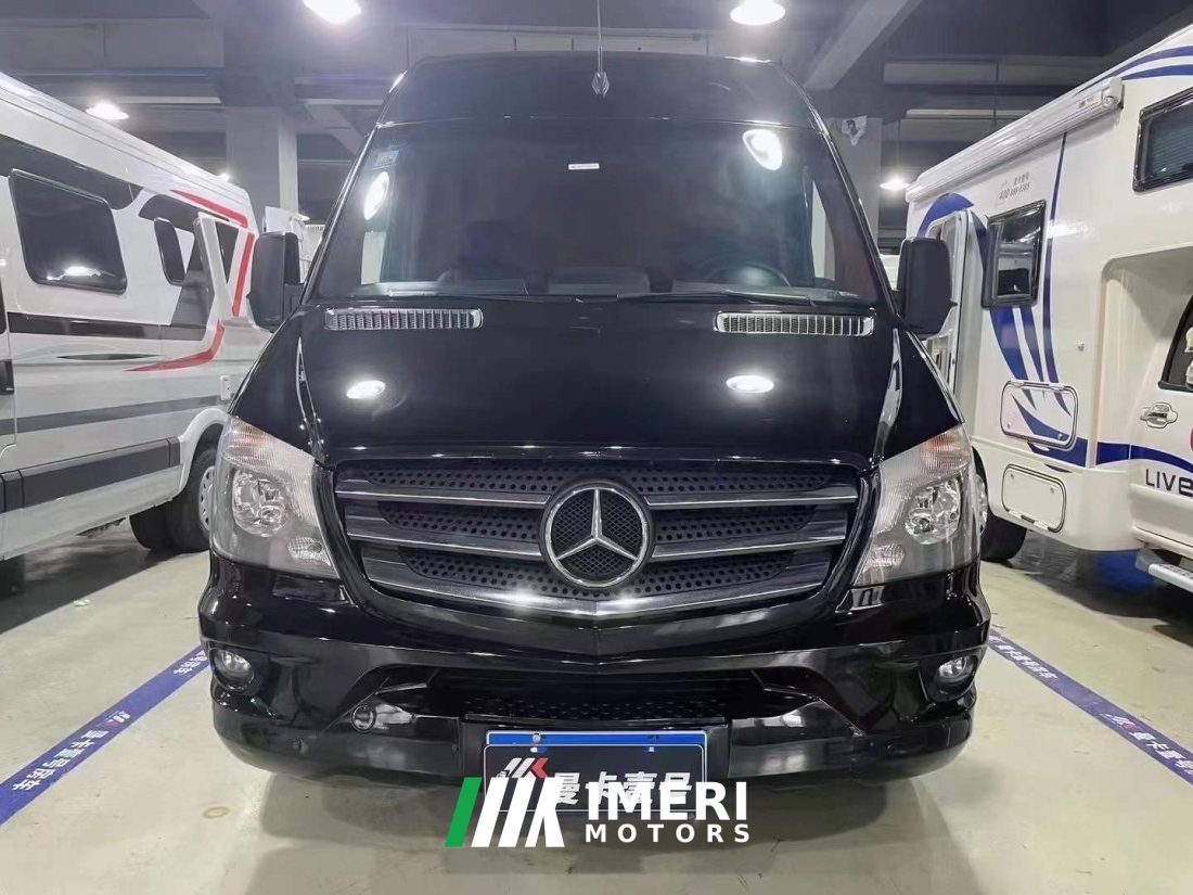 Mercedes-Benz 18 3.5L - дом на колёсах из Китая