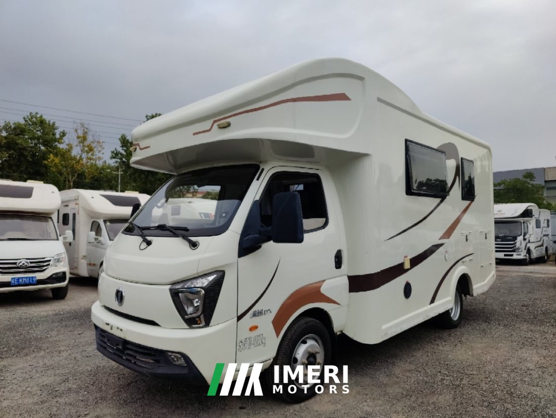 20 automatic RV 2.0T - дом на колёсах из Китая