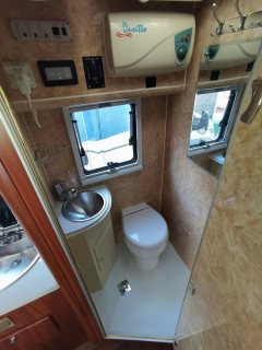 Mercedes-Benz 24k RV 5000 3.5L - фото 8