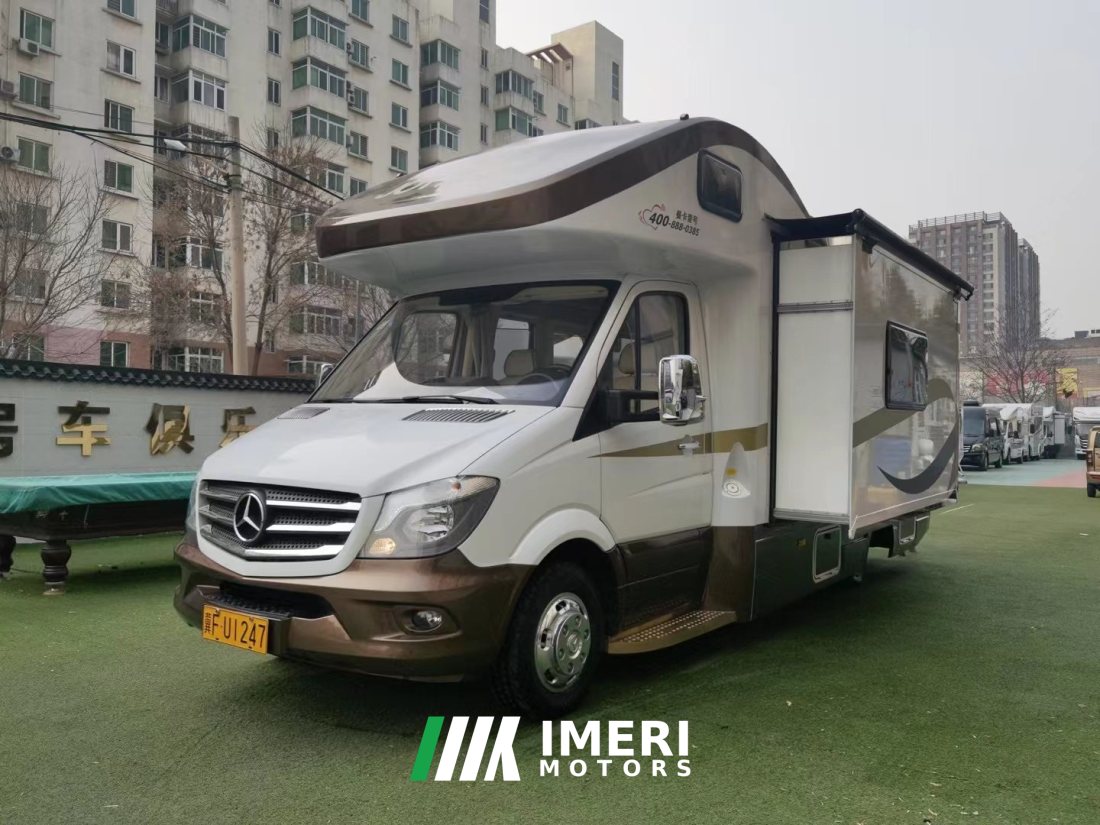 Mercedes-Benz 7.5 RV 1000 3.5L - дом на колёсах из Китая