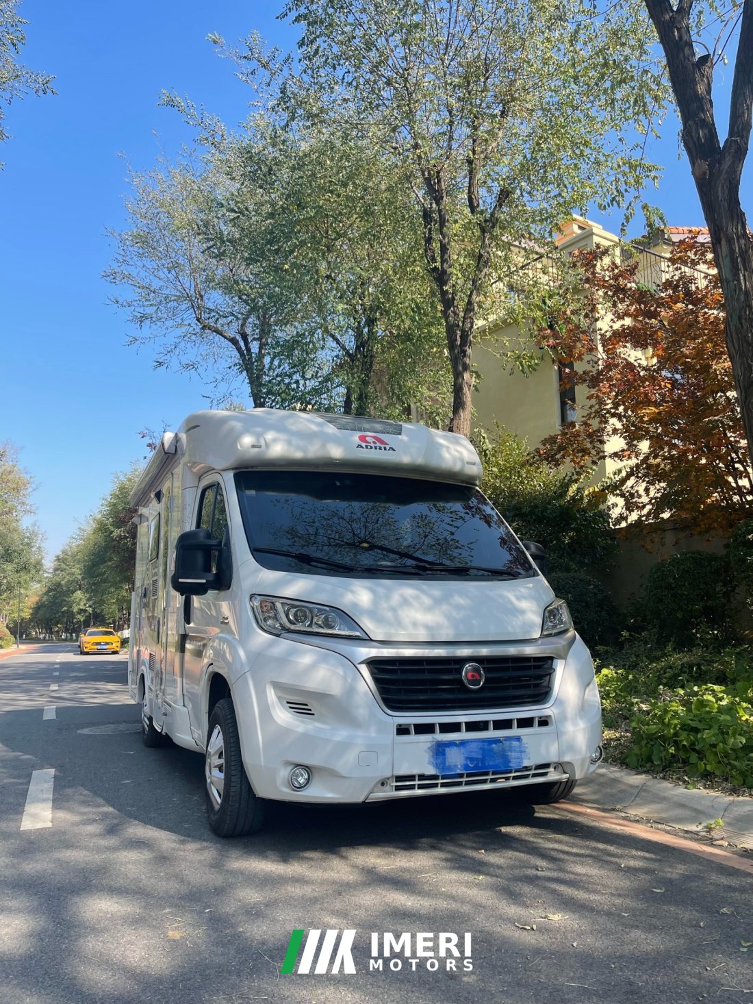 Adria Pathfinder 2.3L - дом на колёсах из Китая