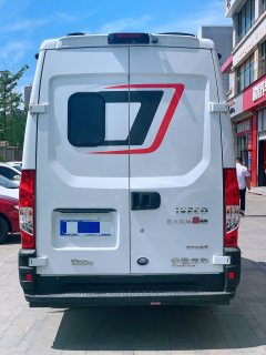 Iveco Yutong B RV 3.0T - фото 3