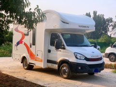 Yutong large-overcab Class C RV 3.0T - фото 1