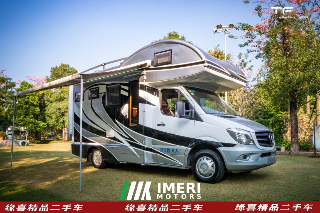 Mercedes-Benz Zhongyi RV 3.5L - дом на колёсах из Китая