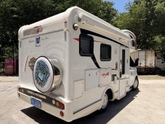 C RV 2.0L - фото 3