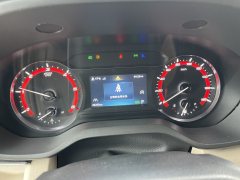 Living Home V90 Longitudinal Bed Flagship Edition 2.0L - фото 4
