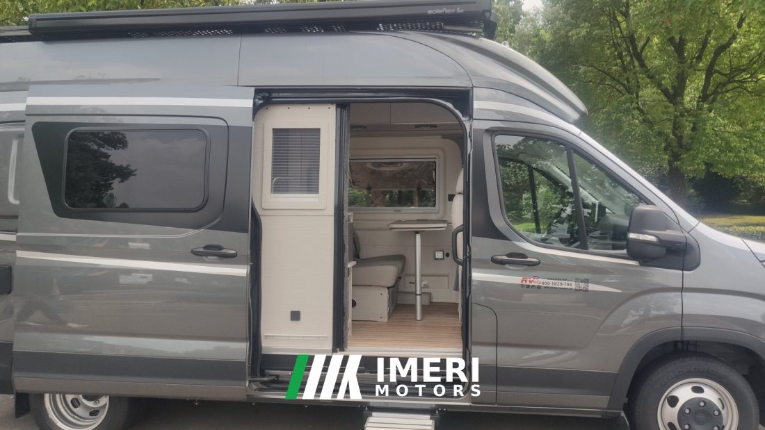 R600 2.0L - дом на колёсах из Китая