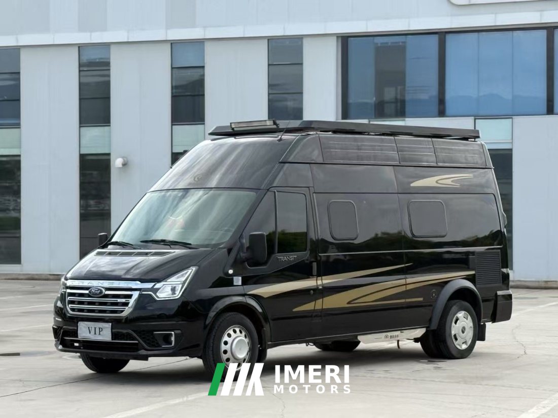 F590 2.2T - дом на колёсах из Китая