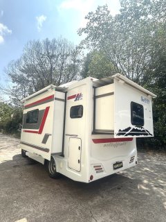 22 C RV 3.0L - фото 7