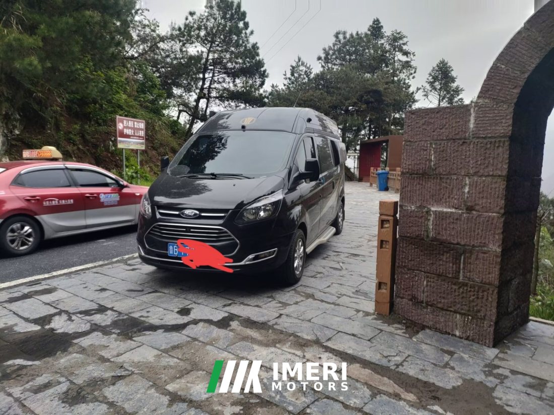 Ford 12 RV 2.0L - дом на колёсах из Китая