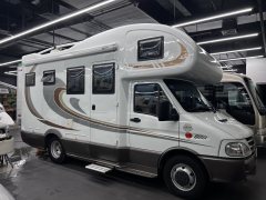 Zhongyi RV 3.0L - фото 1