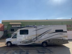 Ford E450 6.7L - фото 3