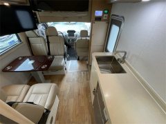 Maxus RV80 2.5T automatic C RV 2.5L - фото 3