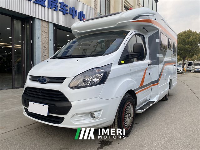 Ford 20 RV 2.0L - дом на колёсах из Китая