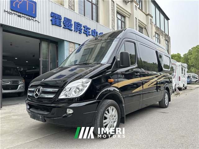 Mercedes-Benz 15 B RV 3.5L - дом на колёсах из Китая
