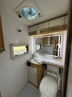 21 H500 RV 2.8L - фото 3