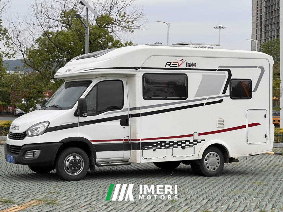 Ruifu 21 T800 RV 3.0L - дом на колёсах из Китая