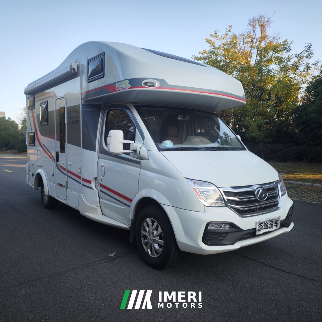Maxus 21 V80C 2.0L - дом на колёсах из Китая