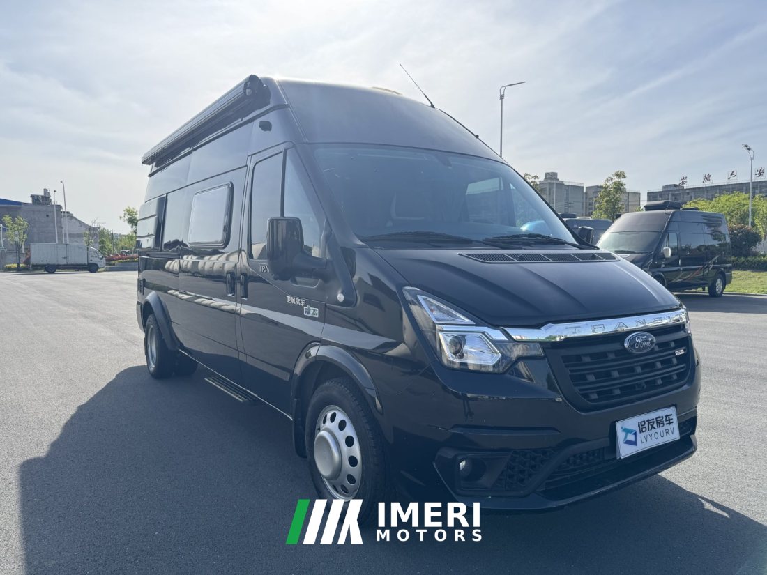 Ford 23 Weihang F590 2.2L - дом на колёсах из Китая