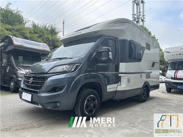 20 C RV 2.3L - дом на колёсах из Китая