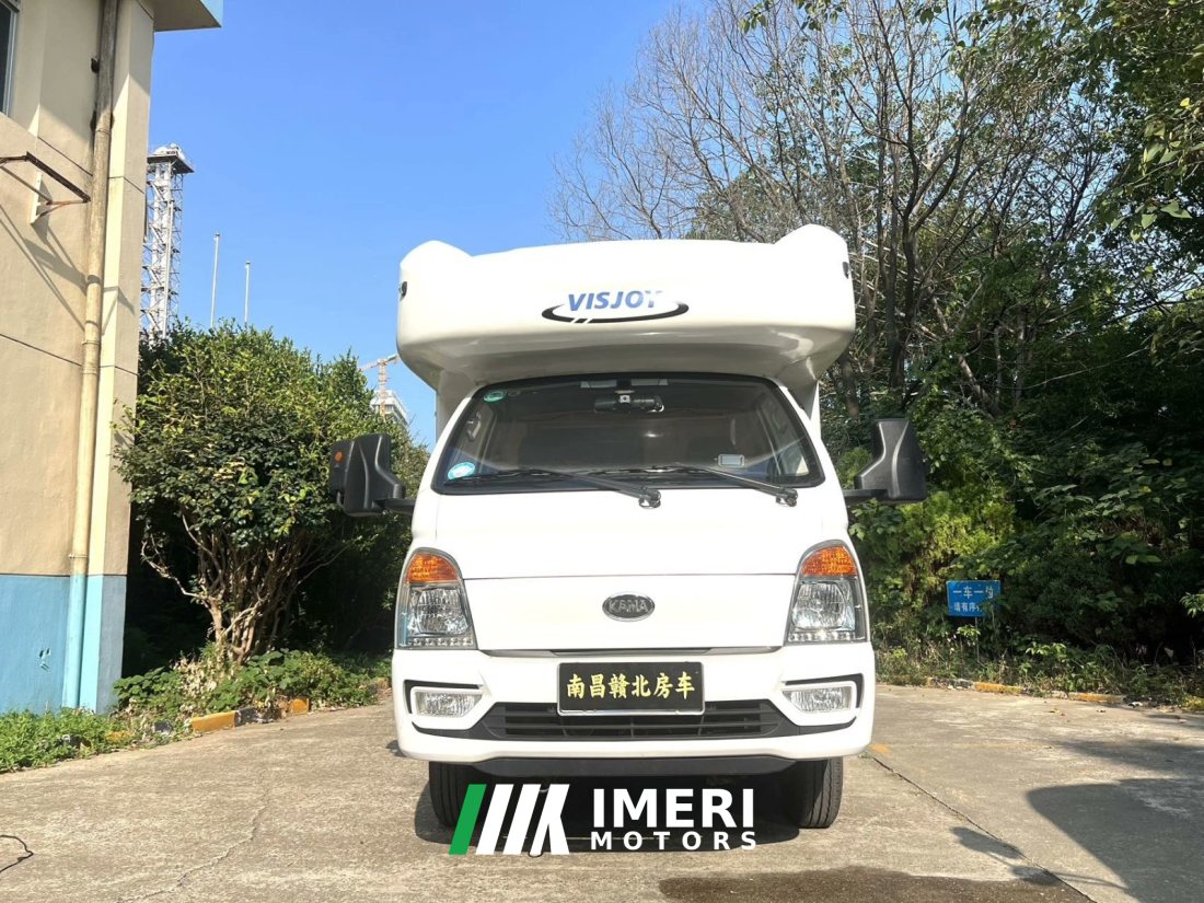 11 RV 2.0L - дом на колёсах из Китая