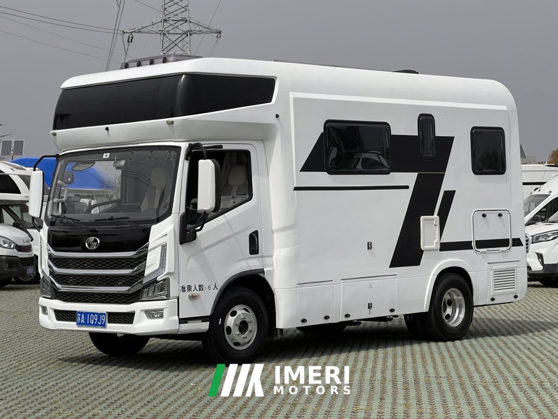 21 7 2.8L - дом на колёсах из Китая