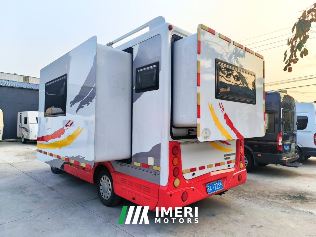 Iveco 3.0L - дом на колёсах из Китая