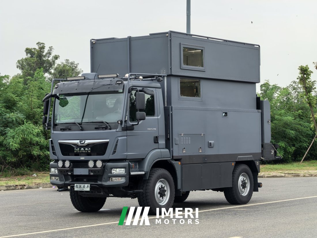21 81329 4WD RV 6.9T - дом на колёсах из Китая