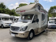 Yutong Mercedes-Benz C 3.5L - фото 1