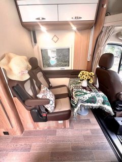 Maxus RV 2.0L - фото 5