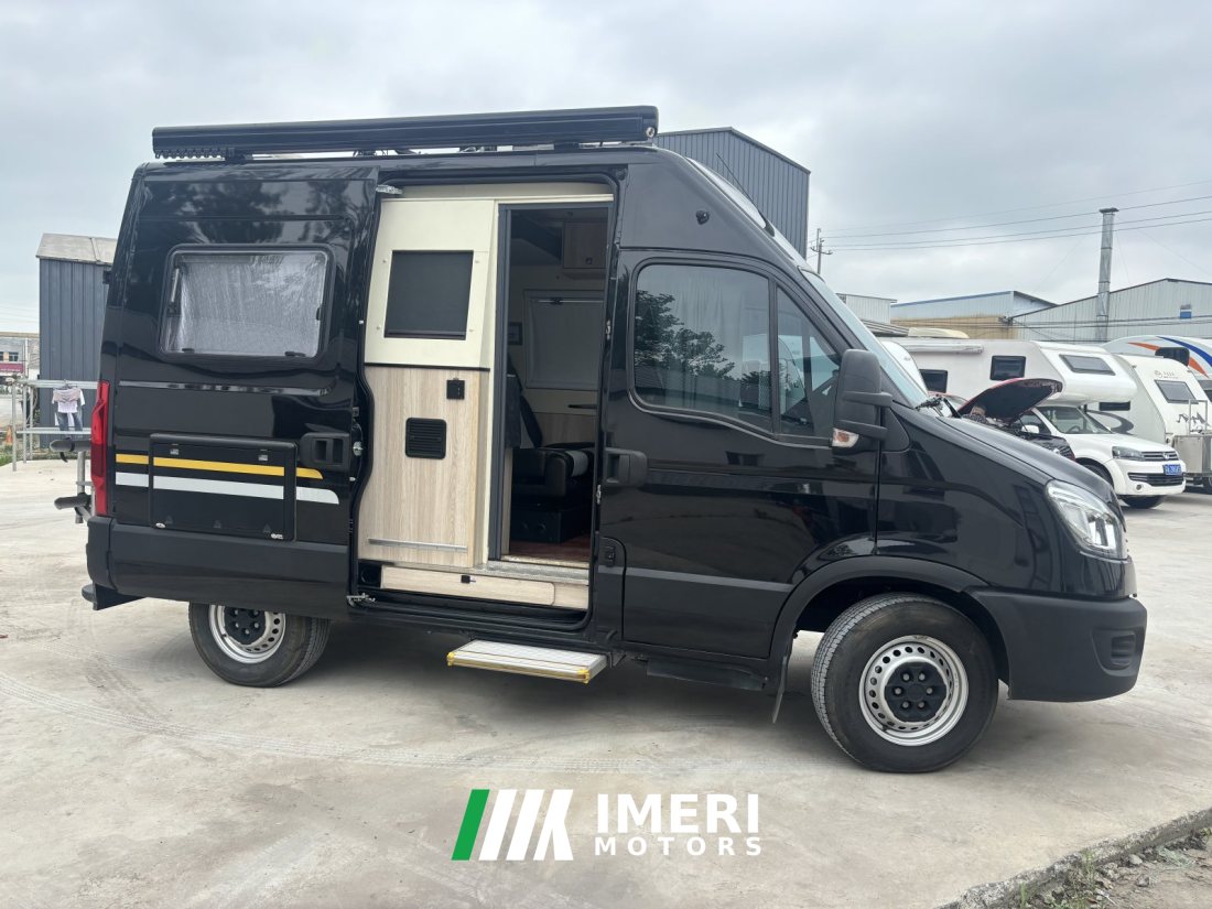 Iveco 2.4L - дом на колёсах из Китая