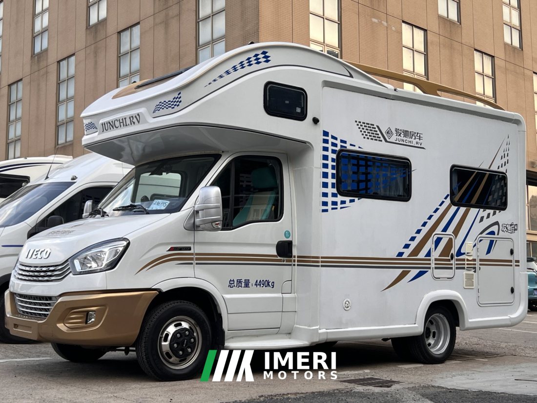 Iveco 6 C RV 3.0L - дом на колёсах из Китая